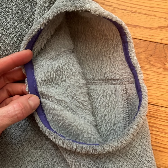 Patagonia | women’s fleece vest size medium gray and purple with pockets retool - Picture 6 of 6